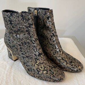 DKNY Bootie